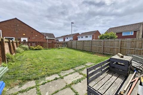 2 bedroom end of terrace house for sale, Stratford Close, Cramlington