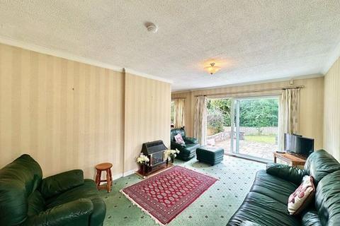 84 Bathurst Drive, Ayr, KA7 4UE