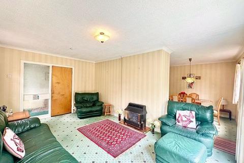84 Bathurst Drive, Ayr, KA7 4UE