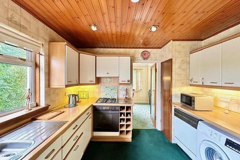84 Bathurst Drive, Ayr, KA7 4UE