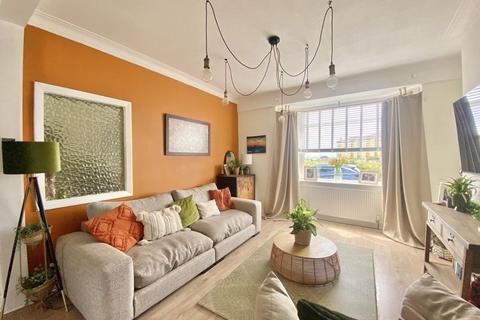 7 St. Ninians Road, Prestwick, KA9 1SL