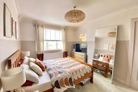7 St. Ninians Road, Prestwick, KA9 1SL