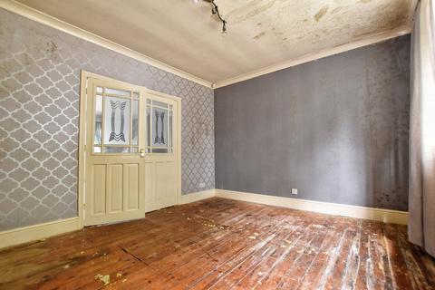 3 bedroom end of terrace house for sale, Turnhill Road, Rochdale, Greater Manchester, OL16