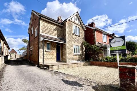 2 bedroom detached house for sale, Oxford Road, Calne SN11