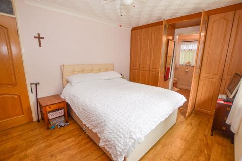 40 Beardsmore Drive, Lowton, Warrington, WA3 2JH