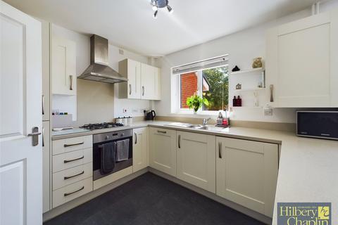 3 bedroom semi-detached house for sale, Dulwich Avenue, Dunton Fields, Laindon, Essex, SS15