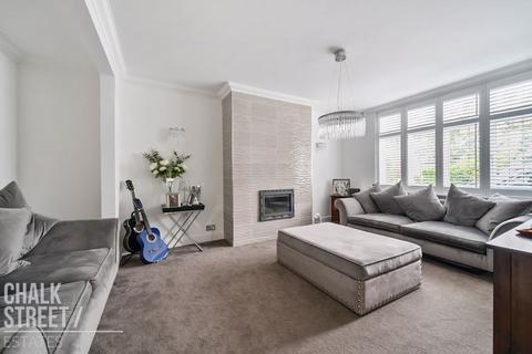 11 Repton Avenue, Romford, RM2 5LU
