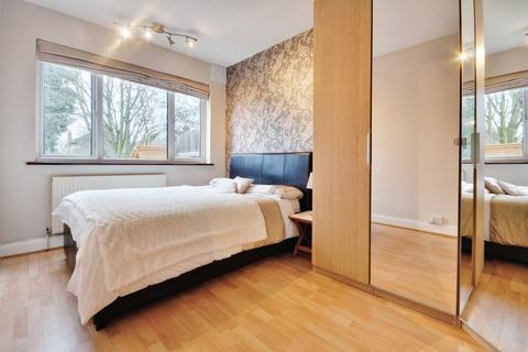 2 bedroom maisonette to rent, Whittington Way, Pinner