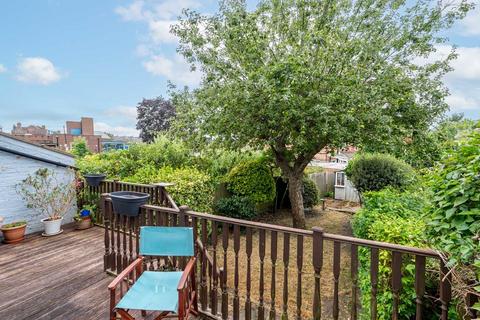 3 bedroom end of terrace house for sale, Rokesly Avenue, Crouch End N8