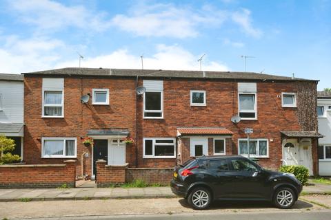 4 bedroom terraced house to rent, Braybourne Close, Uxbridge