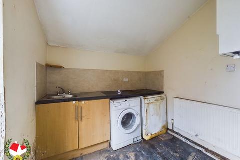 2 bedroom end of terrace house for sale, Calton Road, Gloucester