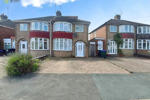 4 bedroom semi-detached house for sale, Hembs Crescent, Birmingham B43