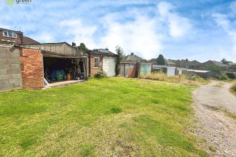 4 bedroom semi-detached house for sale, Hembs Crescent, Birmingham B43