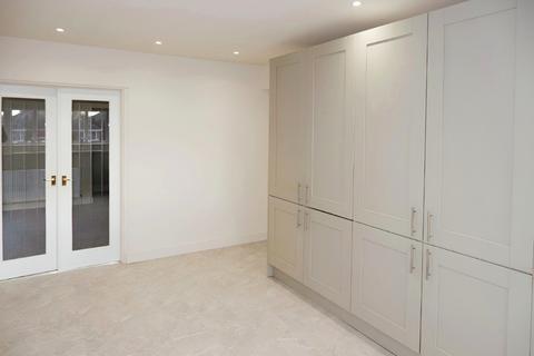29 Broomhill Close, Birmingham, B43 5BT