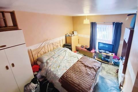 4 bedroom end of terrace house for sale, Davenport Drive, Birmingham B35