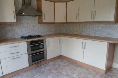 3 bedroom bungalow to rent, Friar Way, Boston