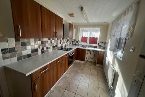 2 bedroom bungalow to rent, Lucetta Gardens, PE11