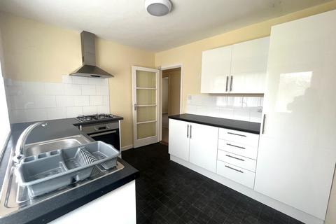 2 bedroom apartment to rent, Arnold Road, Clacton-on-Sea