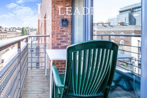 2 bedroom apartment to rent, Madison Square, L1 5BF