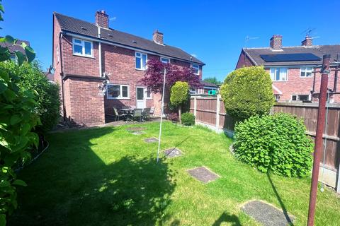 3 bedroom semi-detached house to rent, Outram Road, Chesterfield
