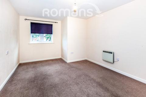 2 bedroom apartment to rent, Bosworth Court, Slough