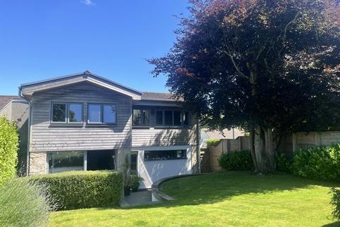 The Pines, 28a Guildford Road, Hayle, TR27 4PP