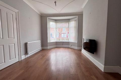 3 bedroom terraced house for sale, Chanterlands Ave, HULL, HU5 3SR