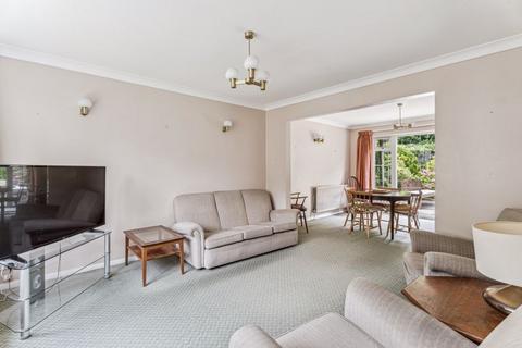 3 Lowdon Close, High Wycombe, HP11 1DN