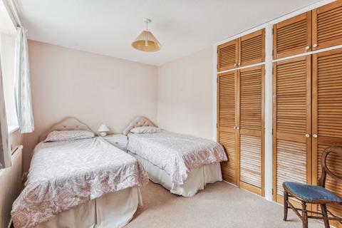 3 Lowdon Close, High Wycombe, HP11 1DN