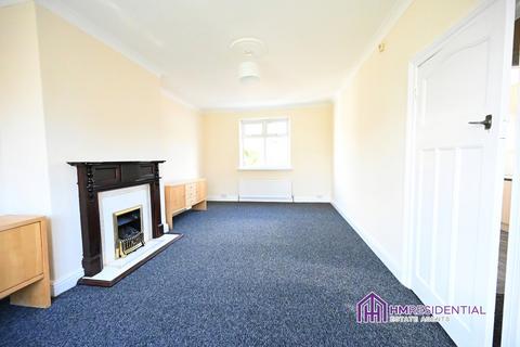 3 bedroom semi-detached house to rent, Westacre Gardens, Fenham NE5