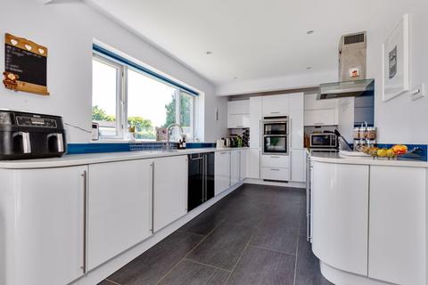 4 bedroom detached house for sale, Horndean Road, Emsworth