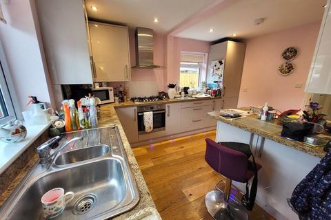 16 Cleevemount Close, Cheltenham, GL52 3HP
