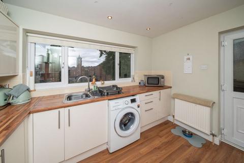 31 Ashdown Drive, Wordsley, Stourbridge, DY8 5QY