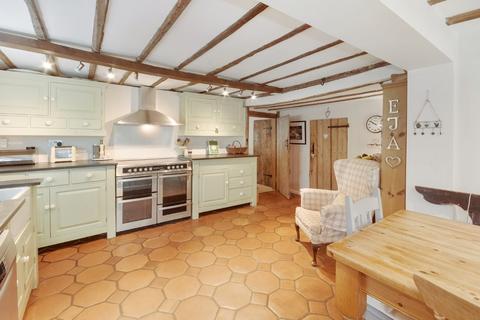 3 bedroom cottage for sale, Marden, Kent TN12