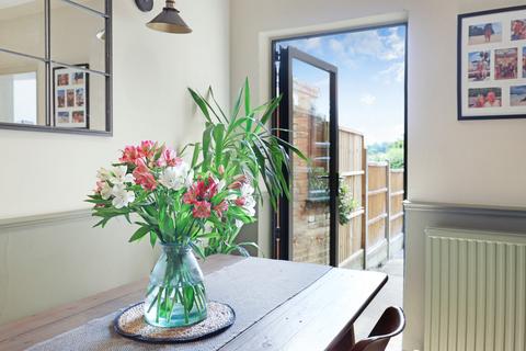 39 Allnutts Road, Epping, CM16 7BE