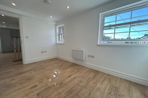 1 bedroom apartment to rent, Hollybush Street, London E13
