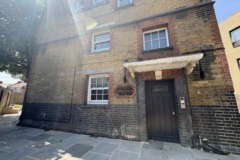 undefined, Hollybush Street, London E13