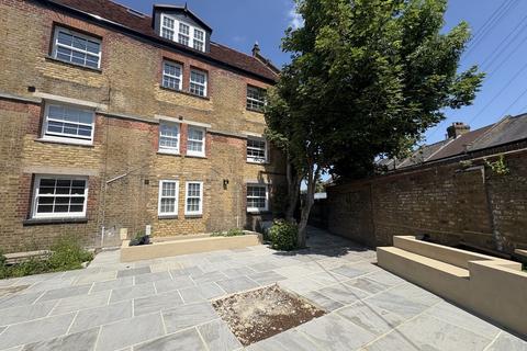 undefined, Hollybush Street, London E13