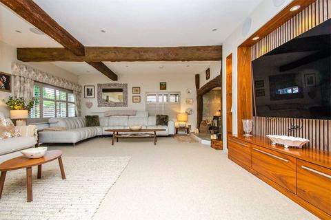 90 Walsall Road, Great Wyrley, Walsall, WS6 6LA