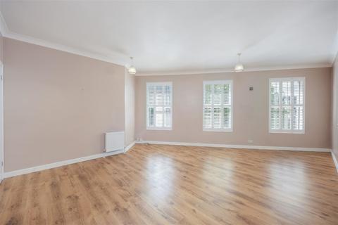 1 bedroom apartment for sale, Heath Road, Thornton Heath, Surrey, CR7 8NF