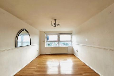 2 bedroom flat to rent, Owen Waters House, 380 Fullwell Avenue IG5