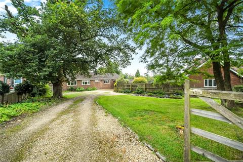 4 bedroom bungalow for sale, Falkland Drive, Newbury, Berkshire, RG14