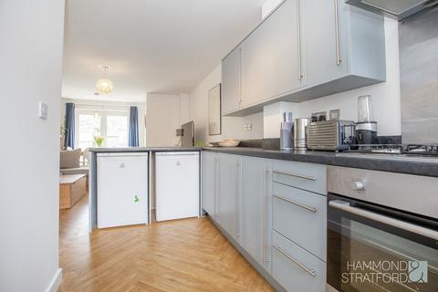 2 Carpenter Close, Wymondham, NR18 0WG