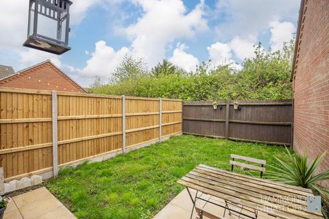 2 Carpenter Close, Wymondham, NR18 0WG