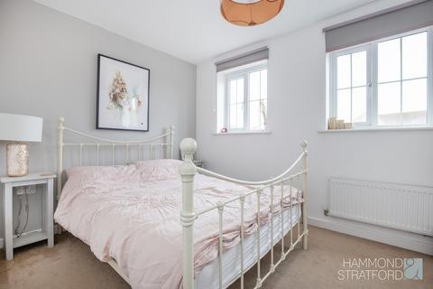 2 Carpenter Close, Wymondham, NR18 0WG