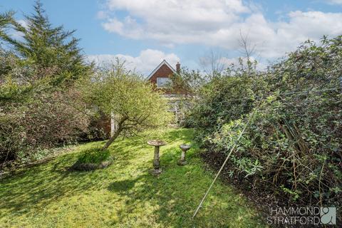 23 Meadow Way, Attleborough, NR17 2HL