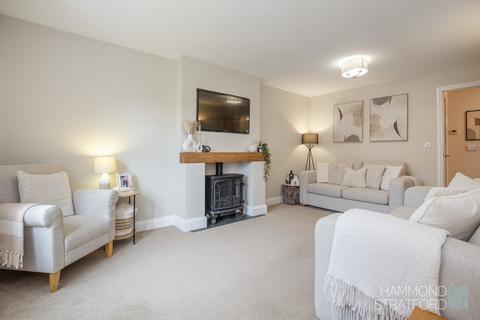 8 Bryony Way, Attleborough, NR17 1QL