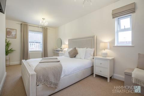8 Bryony Way, Attleborough, NR17 1QL