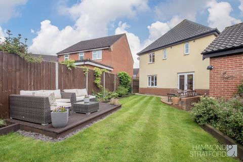8 Bryony Way, Attleborough, NR17 1QL