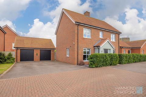 4 bedroom detached house for sale, Great Melton Road, Hethersett